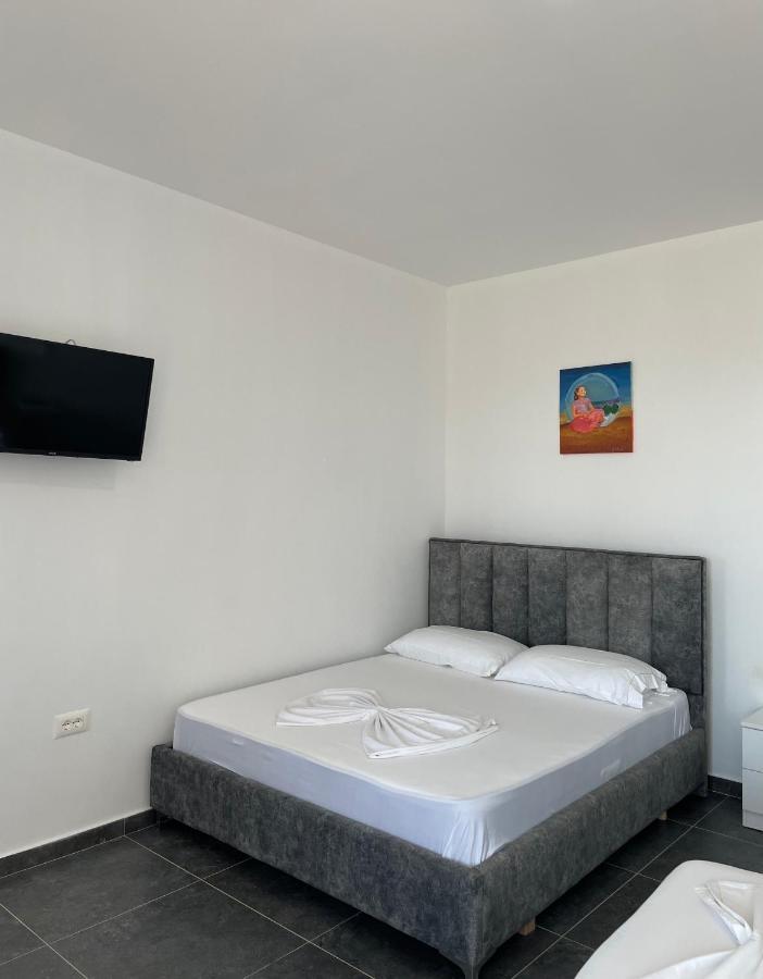 Essos Villas Dhërmi Esterno foto