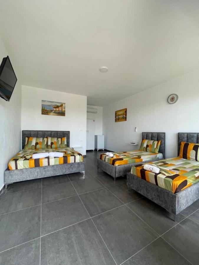 Essos Villas Dhërmi Esterno foto