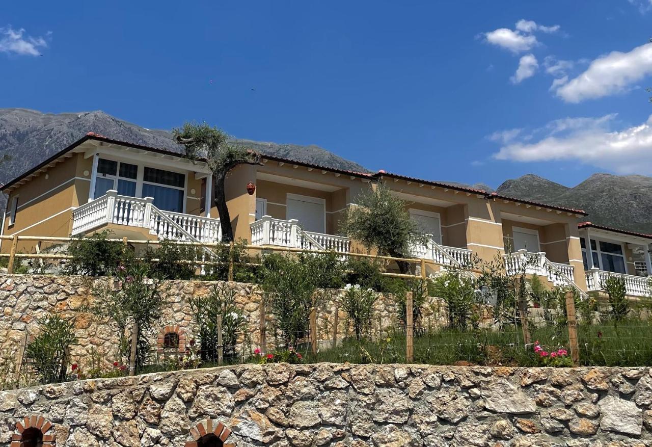 Essos Villas Dhërmi Esterno foto