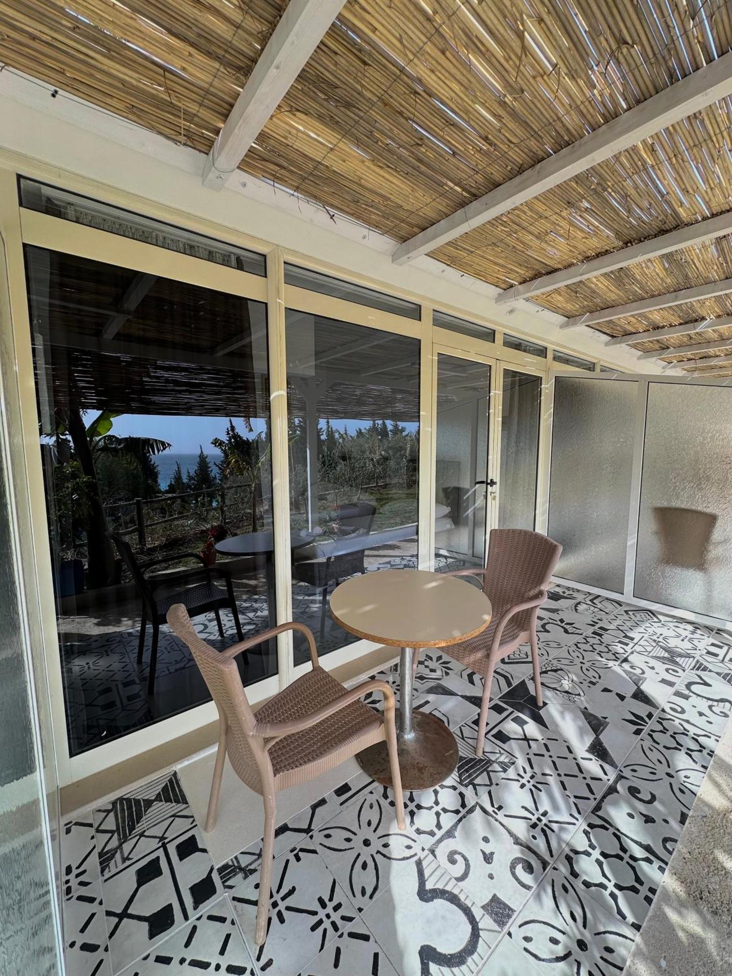 Essos Villas Dhërmi Esterno foto