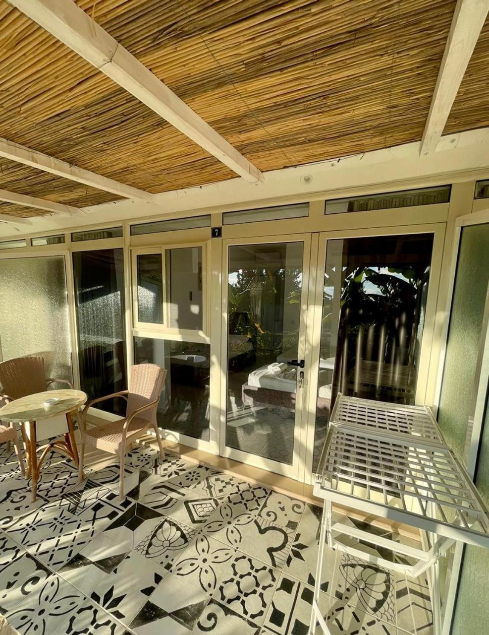 Essos Villas Dhërmi Esterno foto